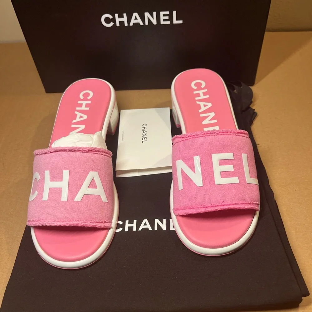CHANEL Pink and White Logo Slide Sandals
